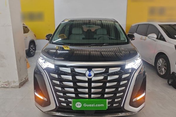 Denza D9 2022, 86000 км, за 33777 USD