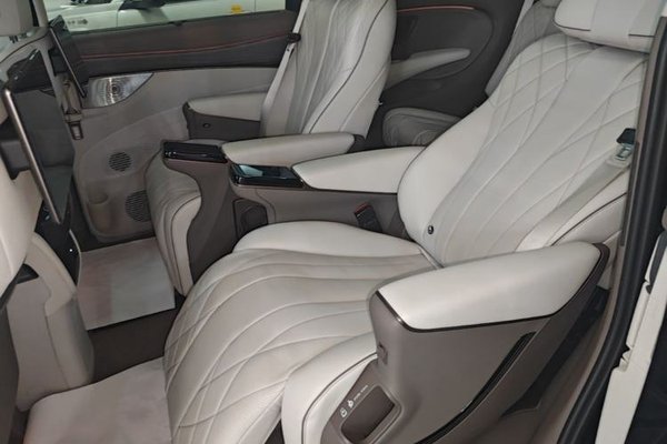 Denza D9 2022, 86000 км, за 33777 USD - фото 20