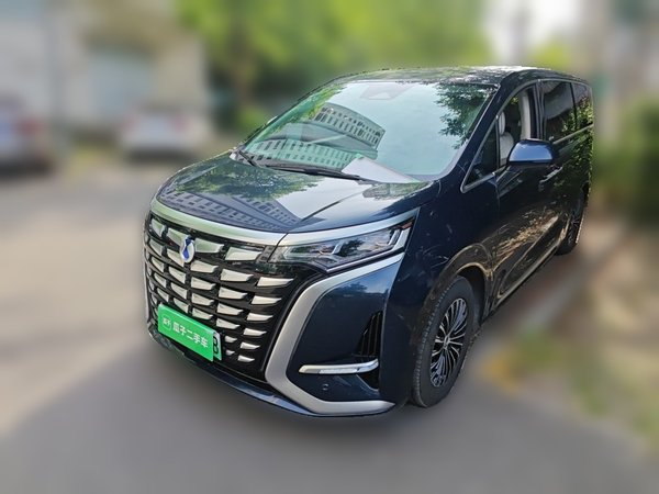 Denza D9 · 2022 год