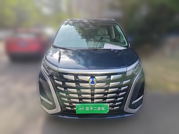 Denza D9 2022, 128600 км, за 31877 USD