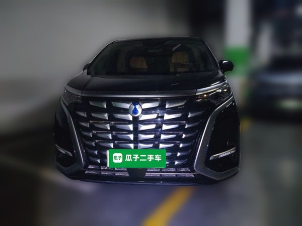 Denza D9 2024, 52800 км, за 32391 USD