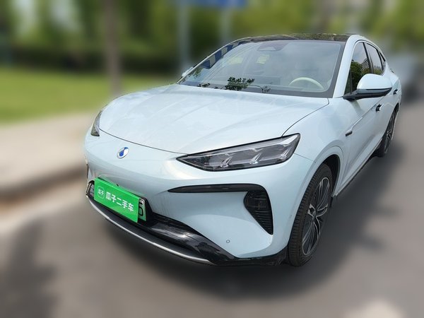 Denza N7 · 2024 год