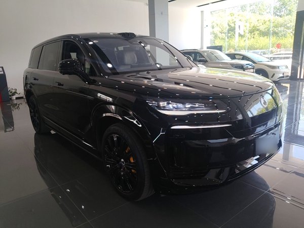 Denza N9 2025, 14400 км, за 51886 USD