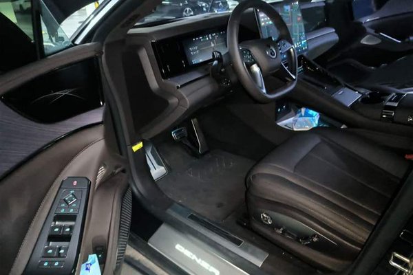 Denza Z9 2024, 4200 км, за 34175 USD - фото 16