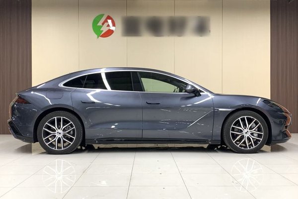 Denza Z9 2024, 12300 км, за 32943 USD - фото 14