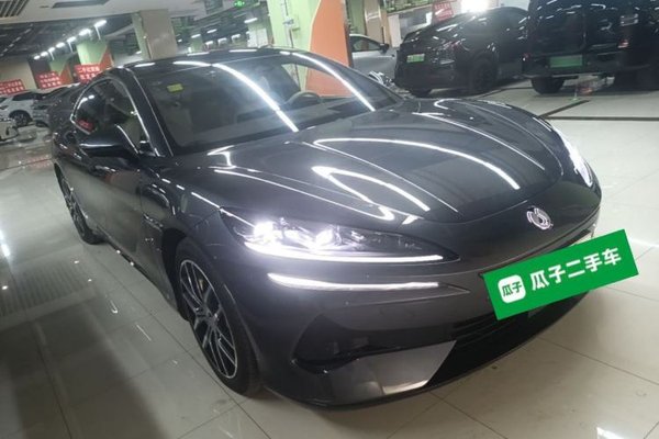 Denza Z9 2024, 12300 км, за 32943 USD