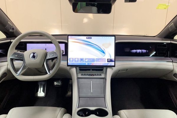 Denza Z9 2024, 12300 км, за 32943 USD - фото 38