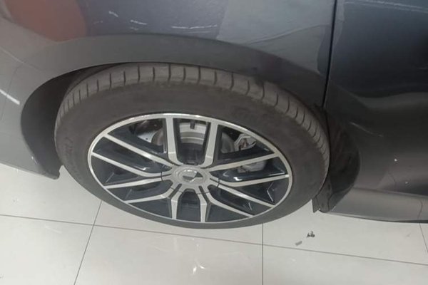 Denza Z9 2024, 12300 км, за 32943 USD - фото 11