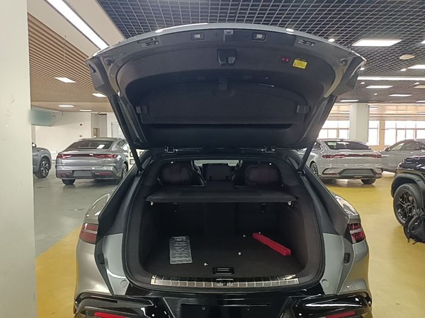 Denza Z9GT 2024, 13200 км, за 35545 USD - фото 22