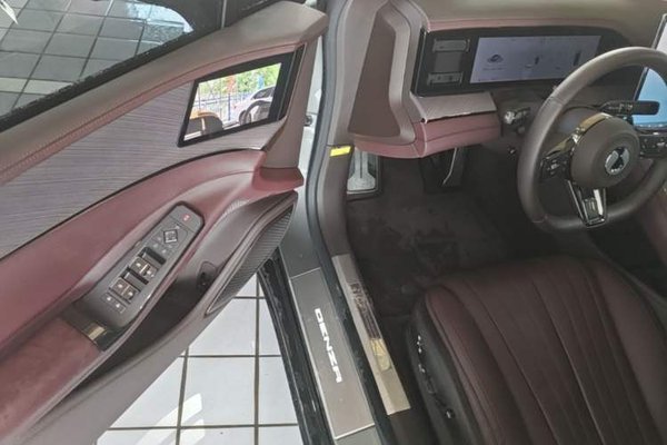 Denza Z9GT 2024, 17800 км, за 41317 USD