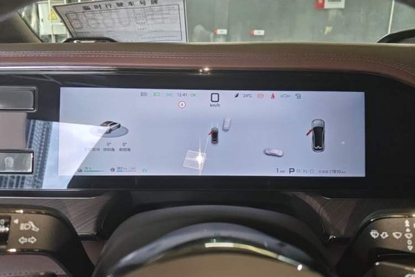 Denza Z9GT 2024, 17800 км, за 41317 USD - фото 14