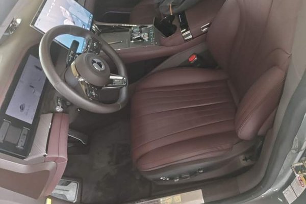 Denza Z9GT 2024, 17800 км, за 41317 USD