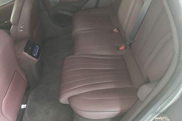 Denza Z9GT 2024, 17800 км, за 41317 USD