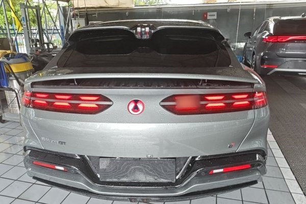 Denza Z9GT 2024, 17800 км, за 41317 USD - фото 3