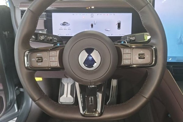 Denza Z9GT 2024, 17800 км, за 41317 USD - фото 13