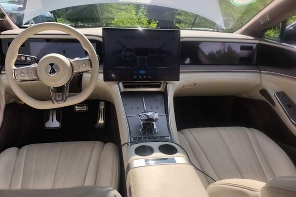 Denza Z9GT 2024, 9100 км, за 38038 USD - фото 12