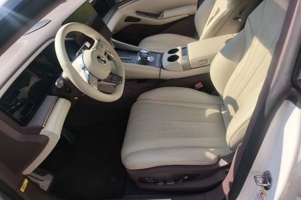 Denza Z9GT 2024, 9100 км, за 38038 USD - фото 17
