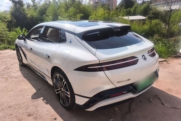 Denza Z9GT 2024, 9100 км, за 38038 USD