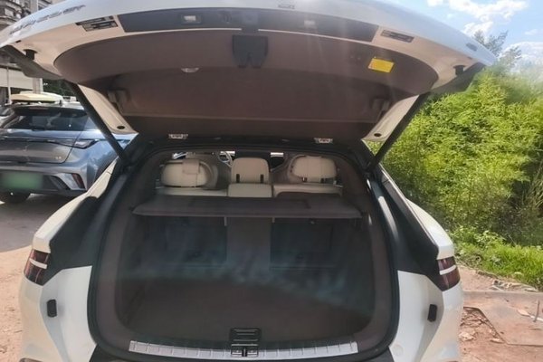 Denza Z9GT 2024, 9100 км, за 38038 USD - фото 22