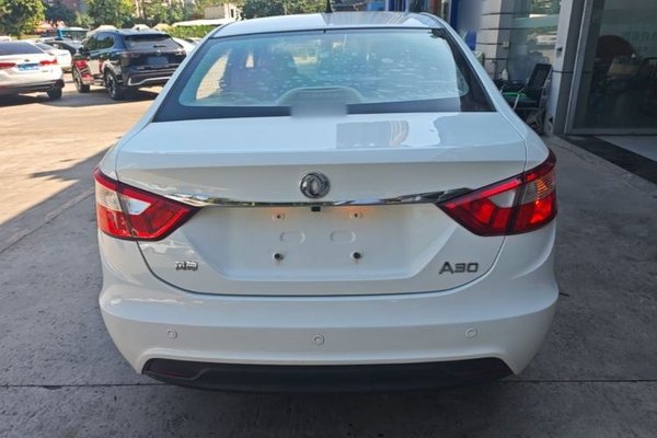 Dongfeng Aeolus A30 2014, 77700 км, за 3470 USD
