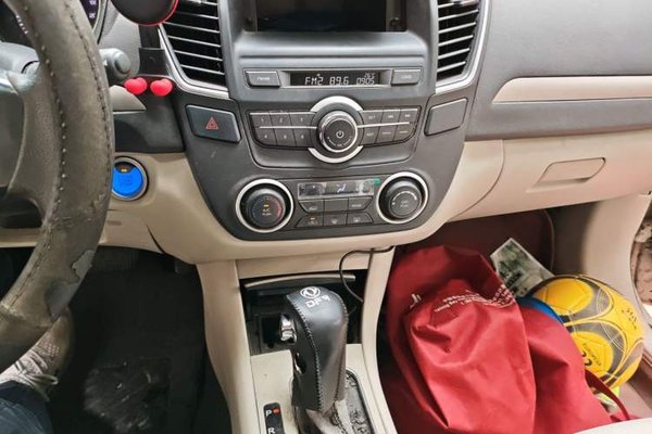 Dongfeng Aeolus A60 2016, 25300 км, за 4281 USD - фото 7