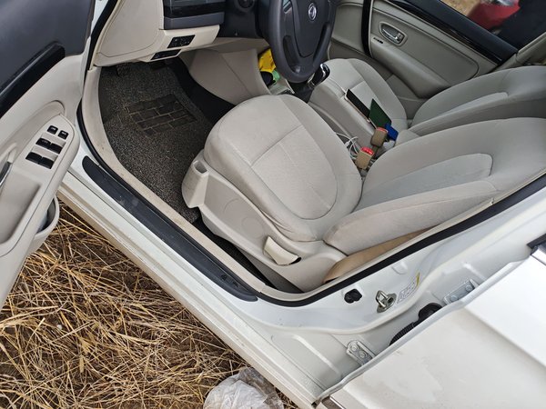 Dongfeng Aeolus A60 2016, 54100 км, за 3392 USD - фото 17