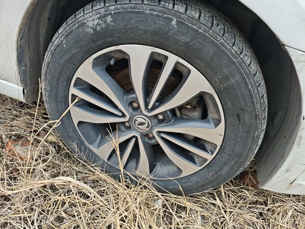 Dongfeng Aeolus A60 2016, 54100 км, за 3392 USD - фото 8