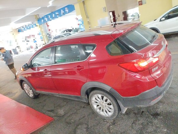 Dongfeng Aeolus AX3 2016, 102800 км, за 3385 USD