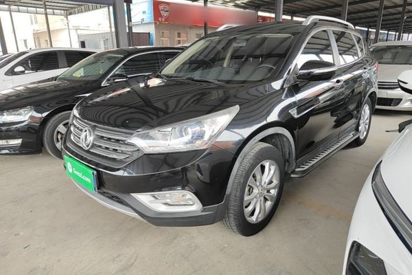 Dongfeng Aeolus AX7 · 2015 год