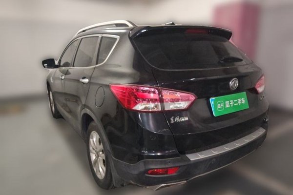 Dongfeng Aeolus AX7 2015, 99300 км, за 2967 USD