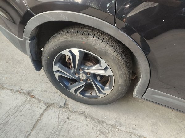 Dongfeng Aeolus AX7 2016, 121500 км, за 4429 USD - фото 25