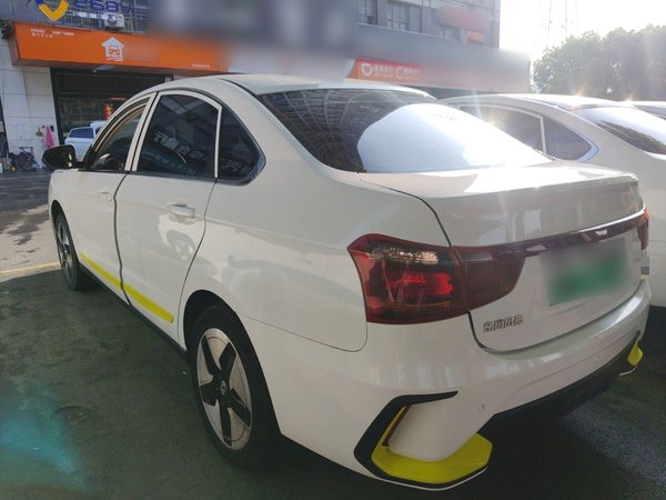 Dongfeng Aeolus E70 2023, 135300 км, за 8904 USD