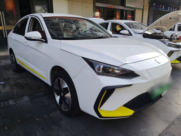 Dongfeng Aeolus E70 2023, 97700 км, за 9625 USD - фото 10