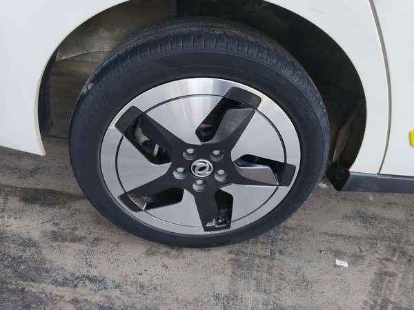 Dongfeng Aeolus E70 2023, 97700 км, за 9625 USD
