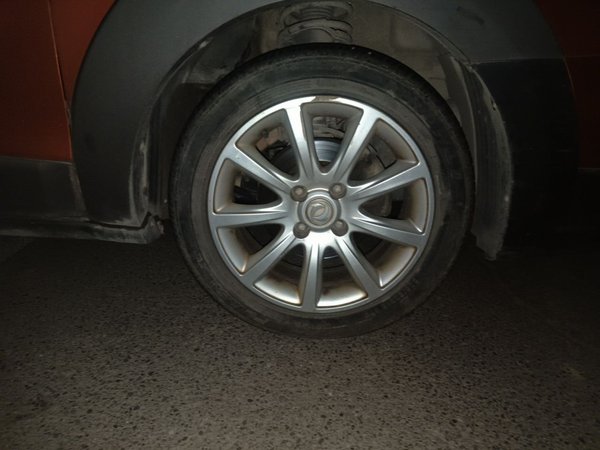 Dongfeng Aeolus H30 2014, 56800 км, за 2232 USD