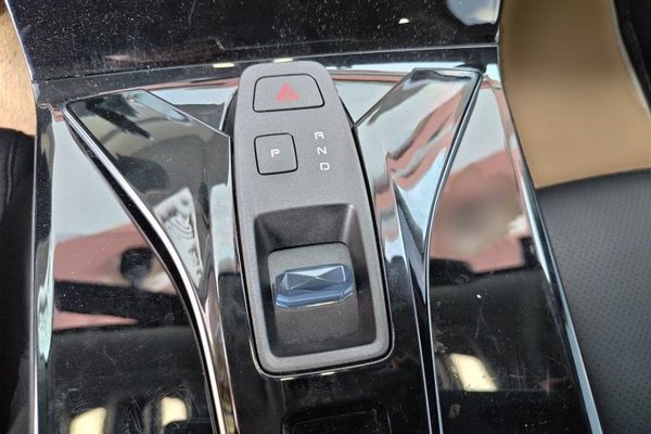 Dongfeng Aeolus Mage 2023, 33600 км, за 10460 USD - фото 13