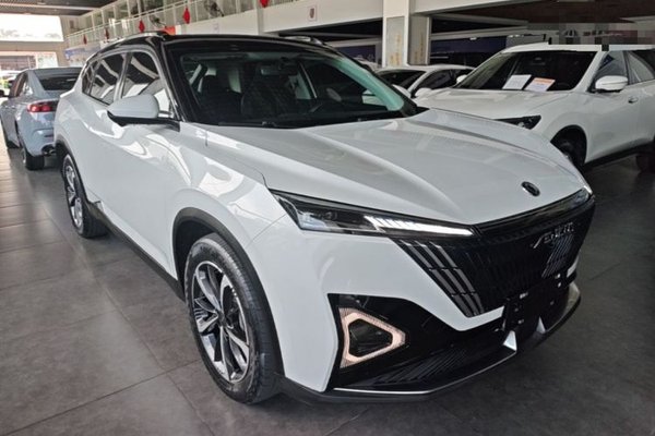 Dongfeng Aeolus Mage 2023, 66000 км, за 10104 USD