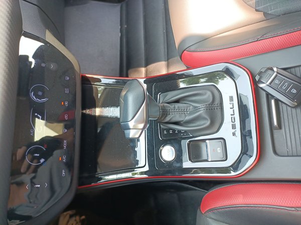 Dongfeng Aeolus Yixuan 2021, 38000 км, за 7259 USD - фото 17