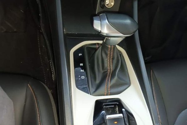 Dongfeng Aeolus Yixuan 2023, 49900 км, за 7586 USD