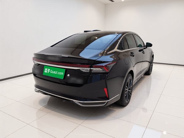 Dongfeng Aeolus Yixuan MAX 2021, 42000 км, за 7200 USD