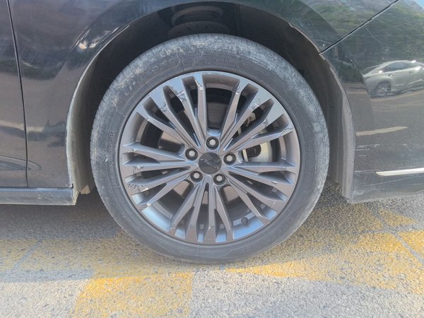 Dongfeng Aeolus Yixuan MAX 2021, 42000 км, за 7200 USD