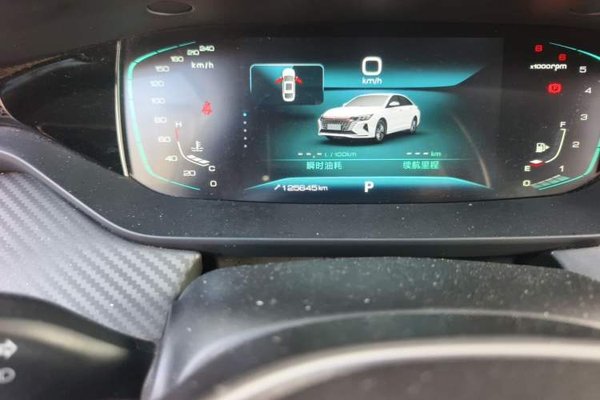 Dongfeng Aeolus Yixuan MAX 2021, 125600 км, за 5668 USD - фото 12
