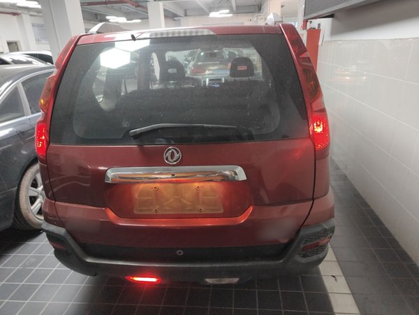 Dongfeng Fengdu MX6 2015, 175700 км, за 4318 USD - фото 5