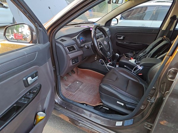 Dongfeng Fengon 330 2016, 64300 км, за 2469 USD - фото 17