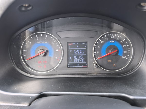 Dongfeng Fengon 360 2015, 93200 км, за 4031 USD - фото 14