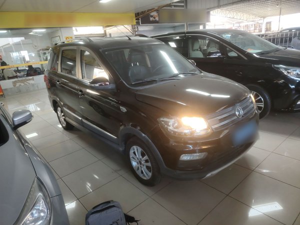 Dongfeng Fengon 370 2016 1.5L Manual Luxury Version SFG15-05 7 Seats, 2016 года