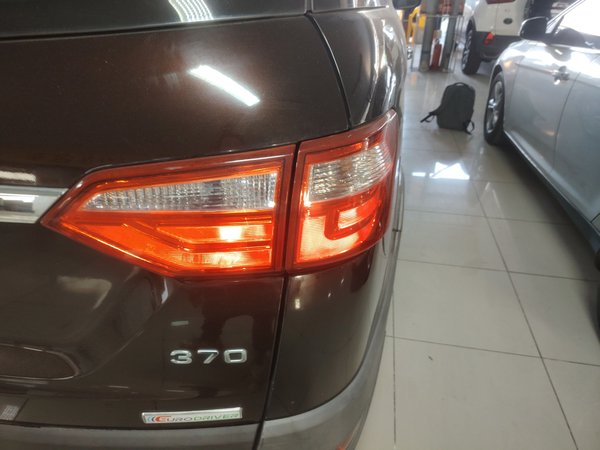 Dongfeng Fengon 370 2016, 80900 км, за 4577 USD - фото 7