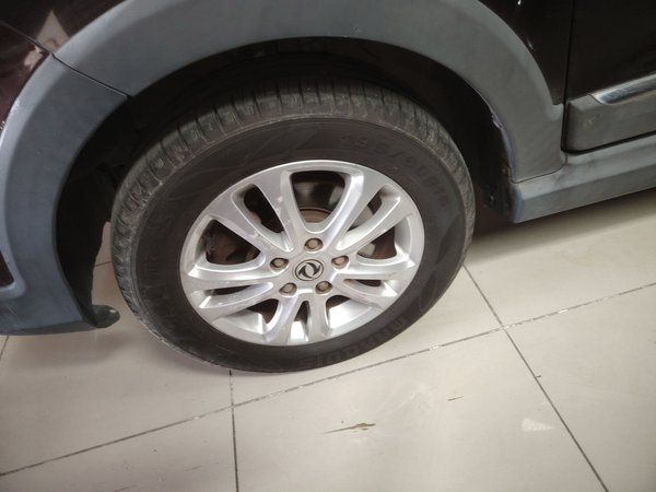 Dongfeng Fengon 370 2016, 80900 км, за 4577 USD - фото 8