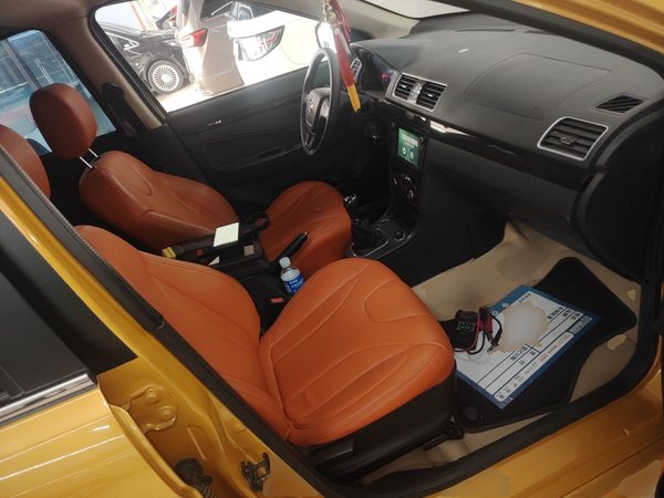 Dongfeng Fengon 370 2016, 12100 км, за 4486 USD - фото 16