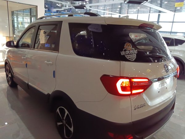 Dongfeng Fengon 370 2020, 98100 км, за 6047 USD